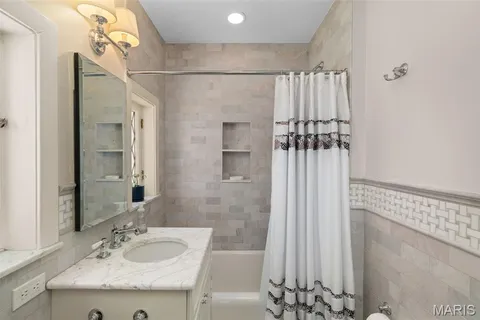 $675,000 | 7330 Kingsbury Boulevard, St. Louis, MO 63130