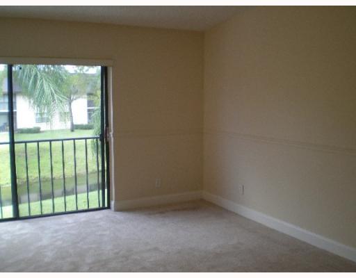 23359 Southwest 55th Way, Unit B Boca Raton, FL 33433 - Photo 5 of 8 Additional Photo