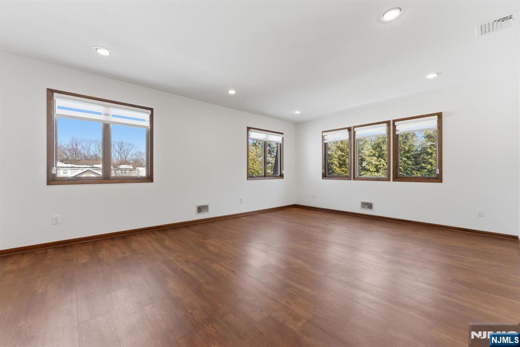 125 Hickory Avenue, Unit A Tenafly, NJ 07670 - Photo 12 of 25