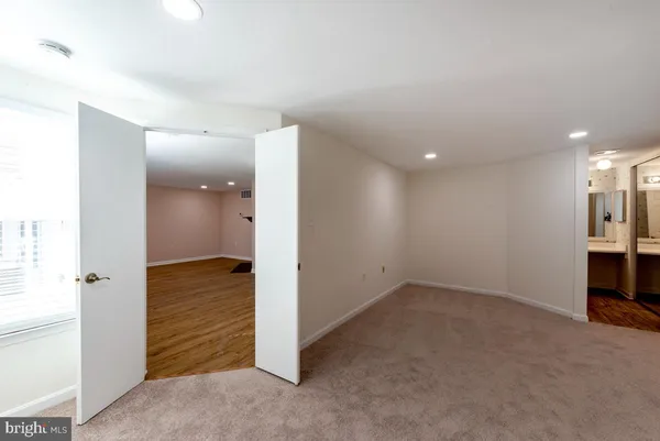 $270,000 | 4356 Pembrook Village Drive, Unit 65, Alexandria, VA 22309