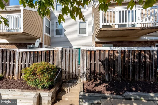 $270,000 | 4356 Pembrook Village Drive, Unit 65, Alexandria, VA 22309