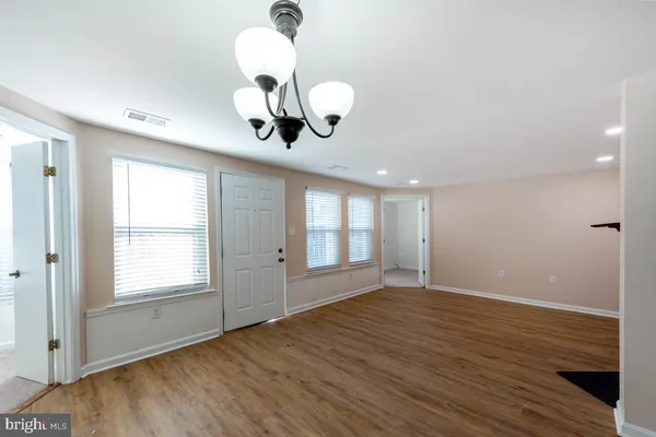 $270,000 | 4356 Pembrook Village Drive, Unit 65, Alexandria, VA 22309