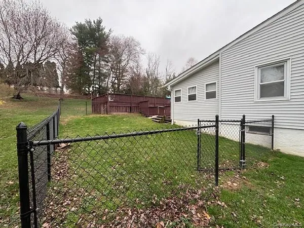 $4,950 | 5 Verplanck Avenue, Hopewell Junction, NY 12533