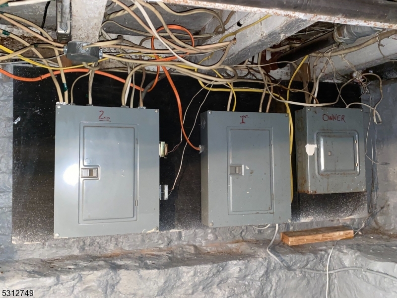 124 Stone Street, Unit 2 Newark, NJ 07104 - Photo 27 of 27 a front view of a house