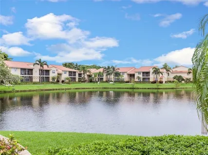 $200,000 | 1235 Southwest 46th Avenue, Unit 707, Pompano Beach, FL 33069