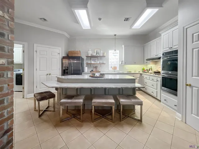 $545,000 | 2020 Camellia Trce Drive, Baton Rouge, LA 70808