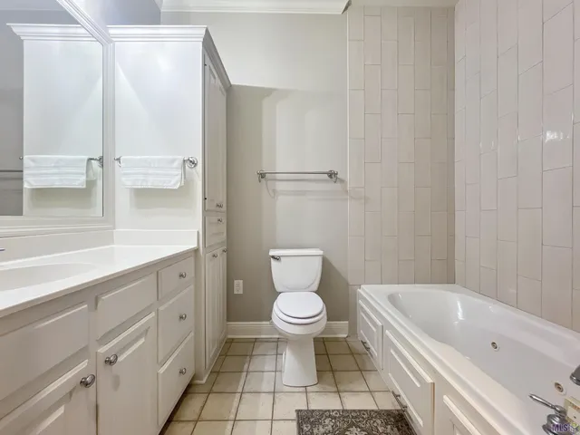 $545,000 | 2020 Camellia Trce Drive, Baton Rouge, LA 70808