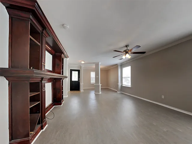 $1,905 | 427 Remington Creek Drive, Houston, TX 77073