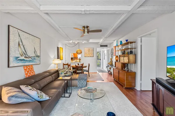 $164,900 | 105 Royal Park Drive, Unit 2G, Oakland Park, FL 33309