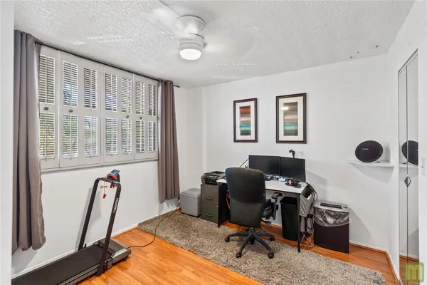 $164,900 | 105 Royal Park Drive, Unit 2G, Oakland Park, FL 33309