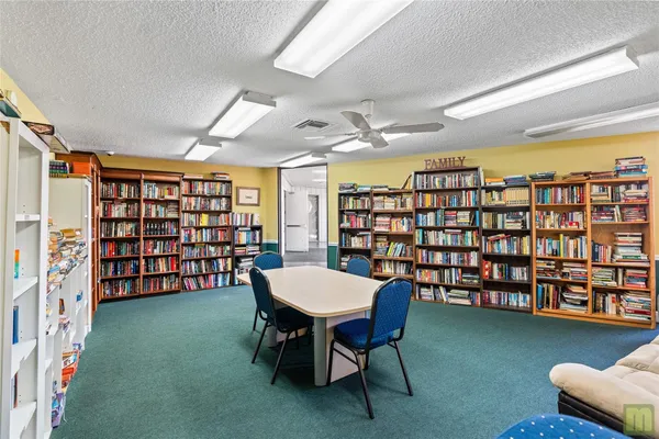 $164,900 | 105 Royal Park Drive, Unit 2G, Oakland Park, FL 33309