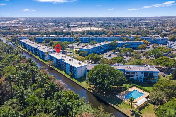 $164,900 | 105 Royal Park Drive, Unit 2G, Oakland Park, FL 33309