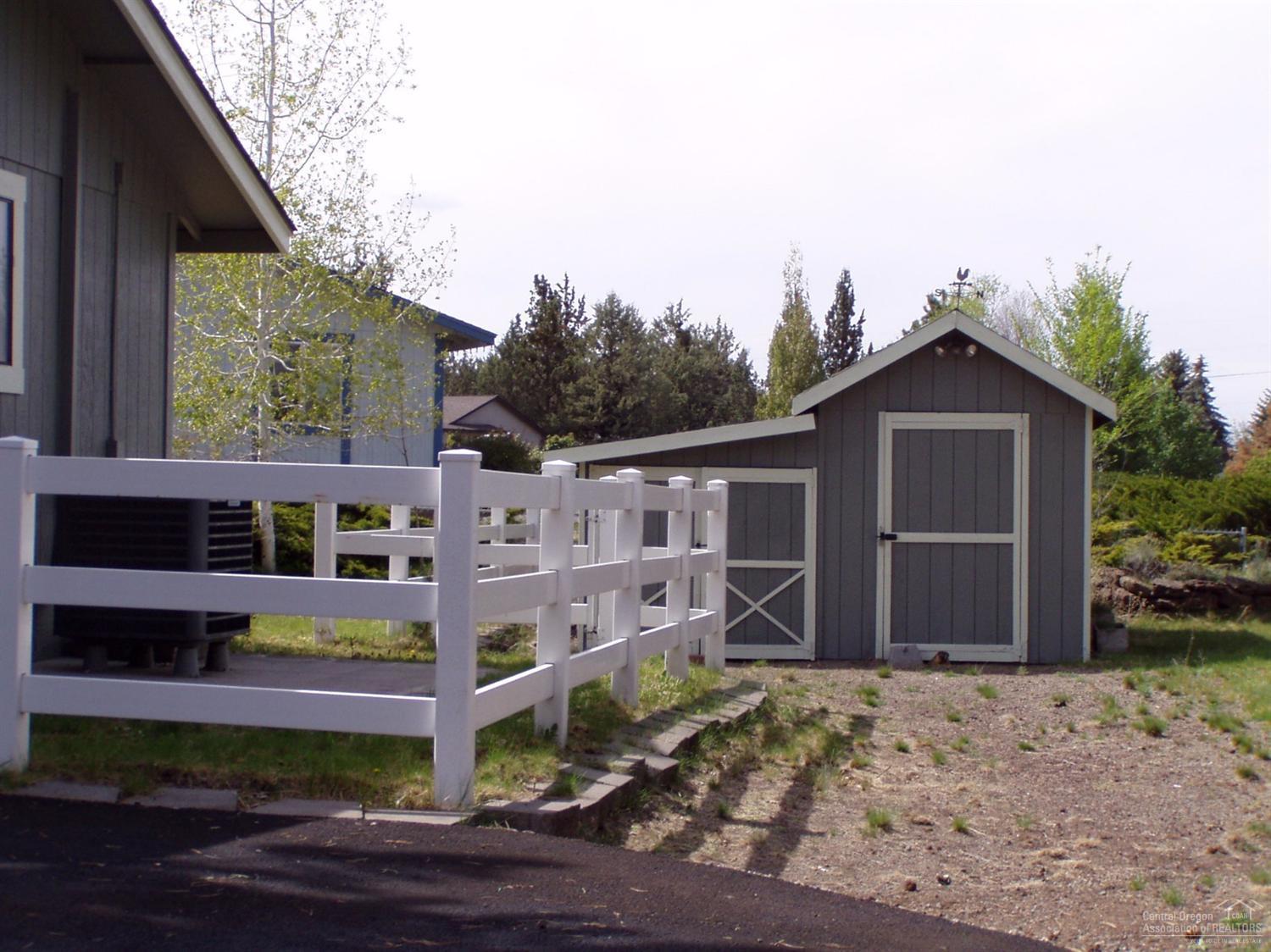 63549 Vogt Road Bend, OR 97701 - Photo 3 of 11 Additional Photo