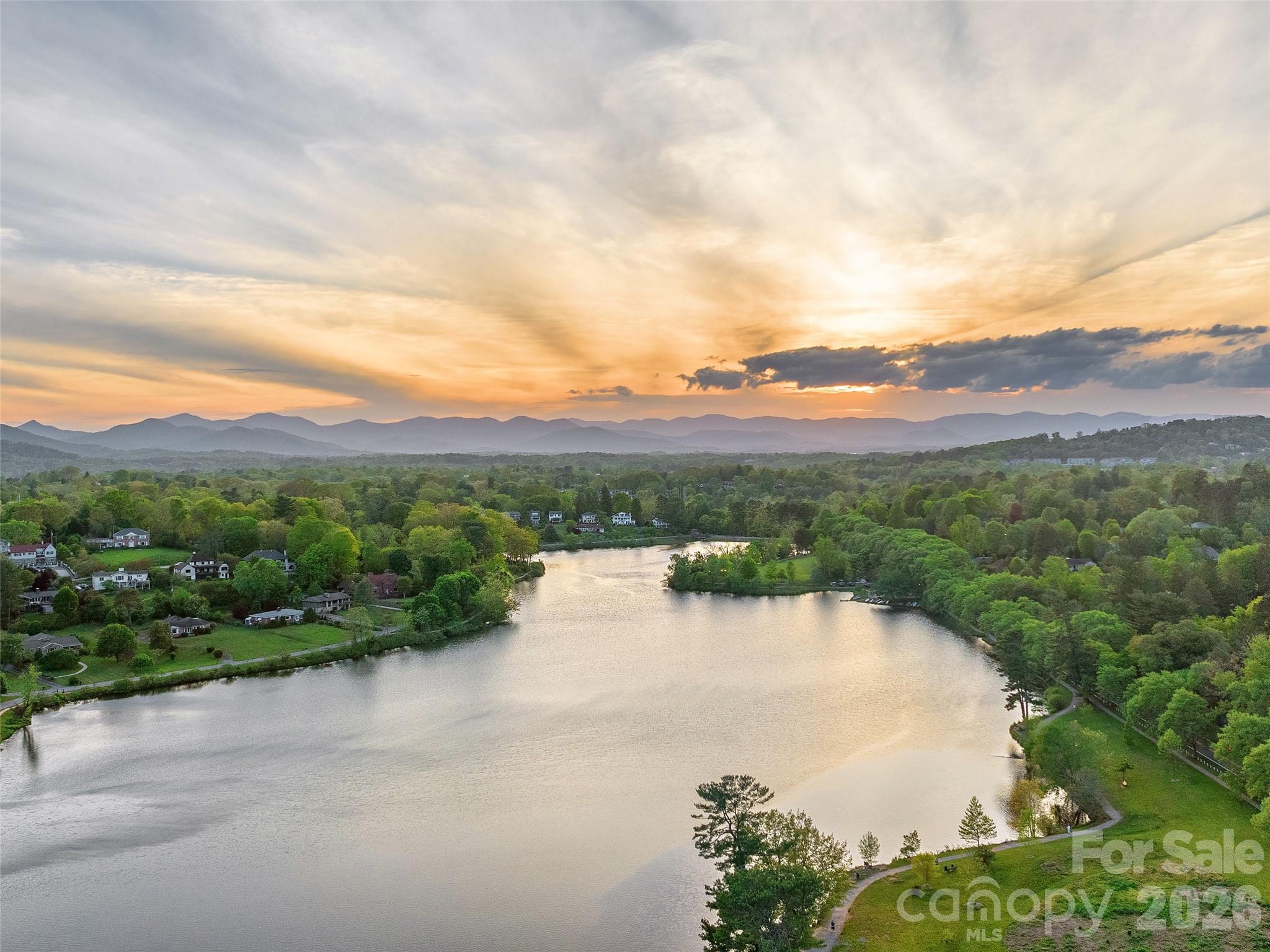 44 Ardoyne Road Asheville, NC 28804 - Photo 46 of 48 Gallery Image 46