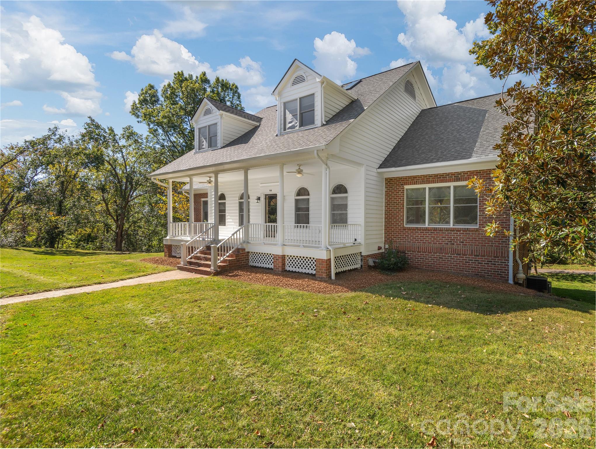 44 Ardoyne Road Asheville, NC 28804 - Photo 5 of 48 Gallery Image 5