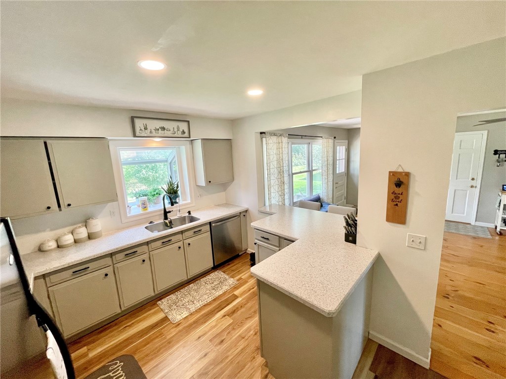 374 Fox Meadow Road Greece, NY 14626 - Photo 5 of 34