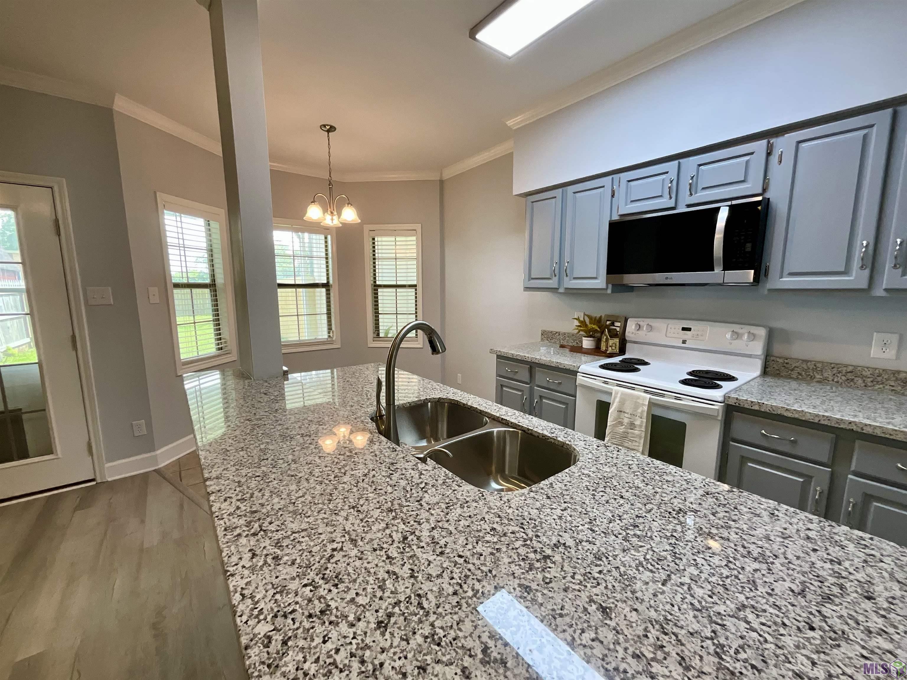 212 Rue D 'Iberville Houma, LA 70360 - Photo 7 of 11