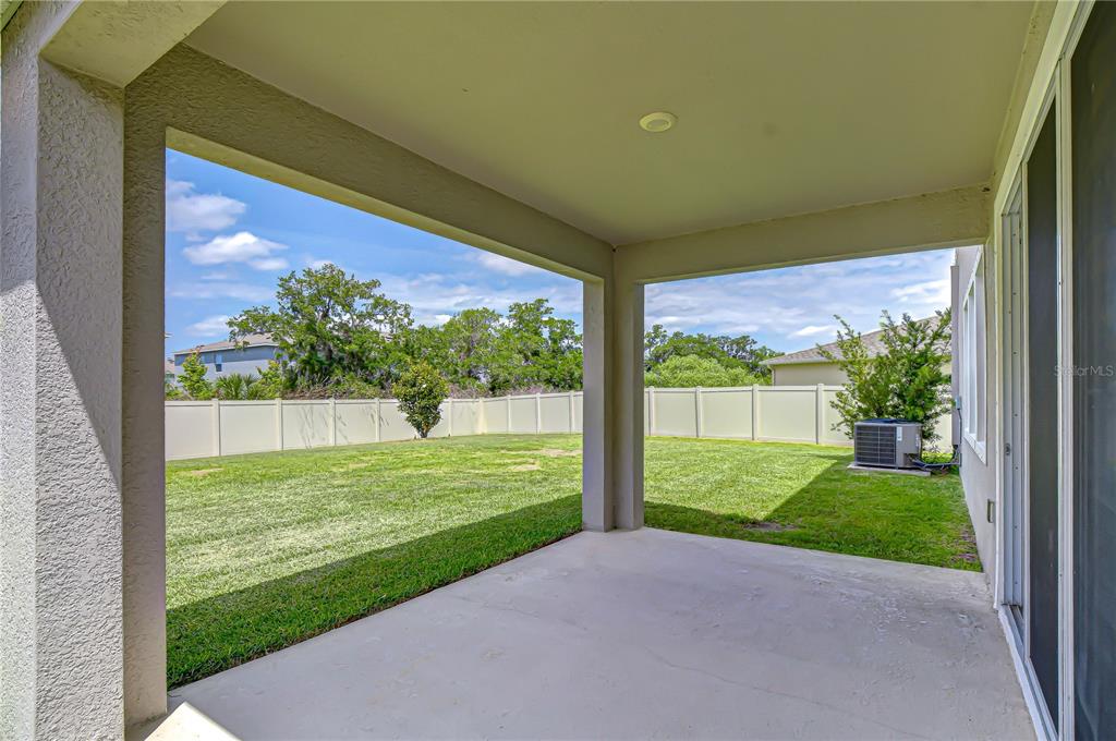 16607 Goose Ribbon Place Wimauma, FL 33598 - Photo 2 of 35