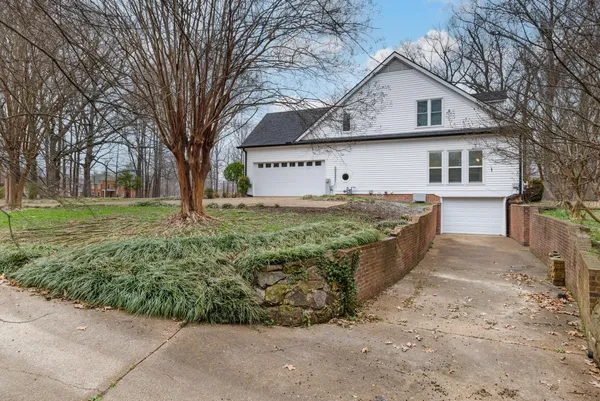 $700,000 | 6045 Willoughby Oak Lane, Bartlett, TN 38135