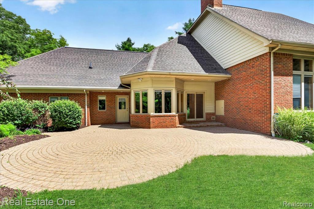 425 Courtney Road Leonard, MI 48367 - Photo 61 of 89 Gallery Image 61