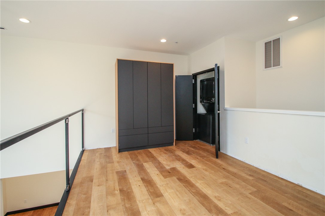 33 Russell Street, Unit 202 Rochester, NY 14607 - Photo 25 of 30