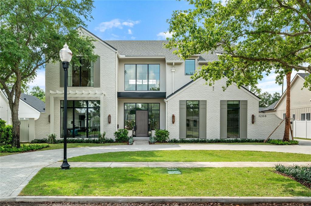 1208 Nottingham Street Orlando, FL 32803 - Photo 1 of 1