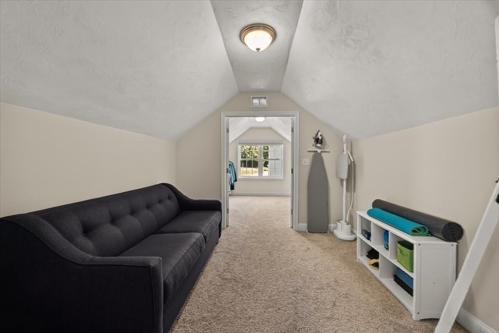 16 Summit Circle Wrentham, MA 02093 - Photo 24 of 42