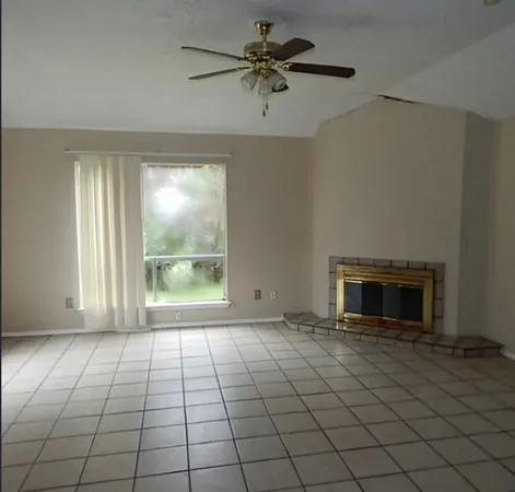 $1,925 | 9419 Wellsworth Drive, Houston, TX 77083