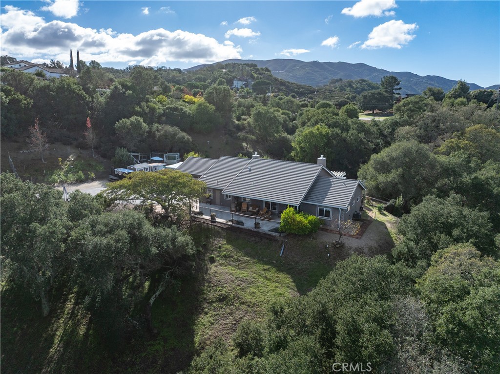 10844 Vista Atascadero Ca Atascadero, CA 93422 - Photo 40 of 74 Ready to see the outside?