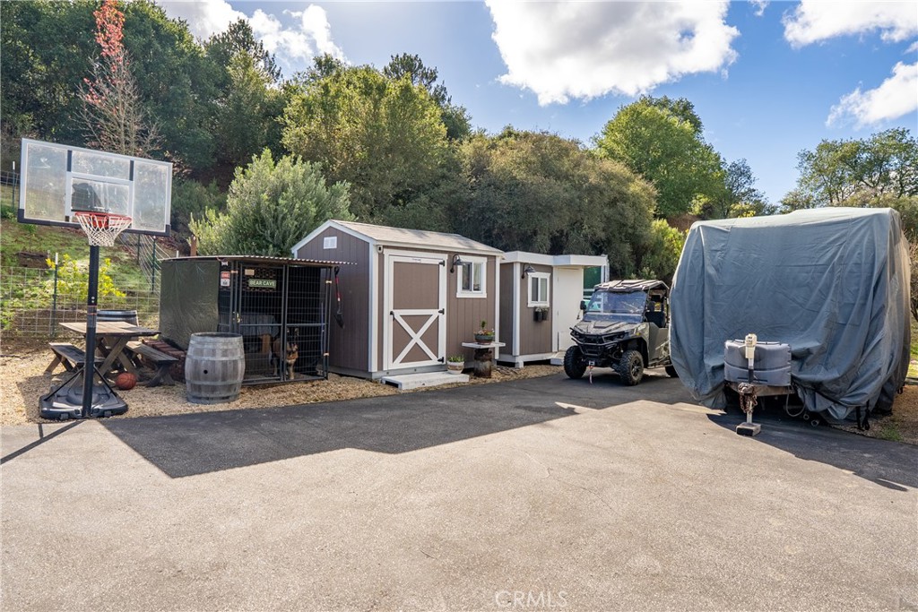 10844 Vista Atascadero Ca Atascadero, CA 93422 - Photo 47 of 74 a view of a car park in front of house