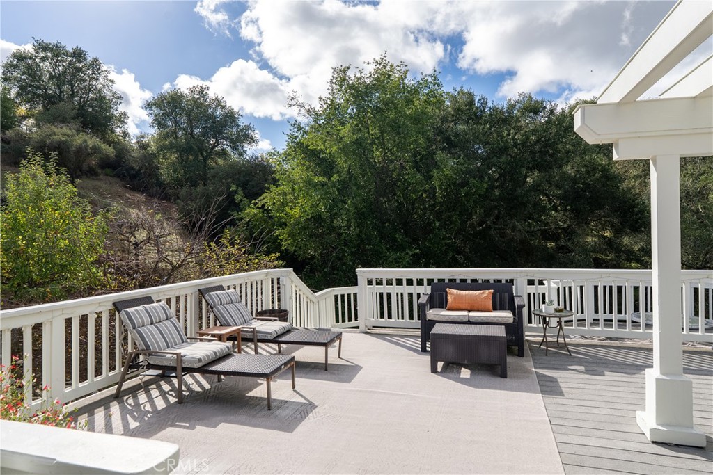 10844 Vista Atascadero Ca Atascadero, CA 93422 - Photo 60 of 74 Can you see yourself enjoying this space?