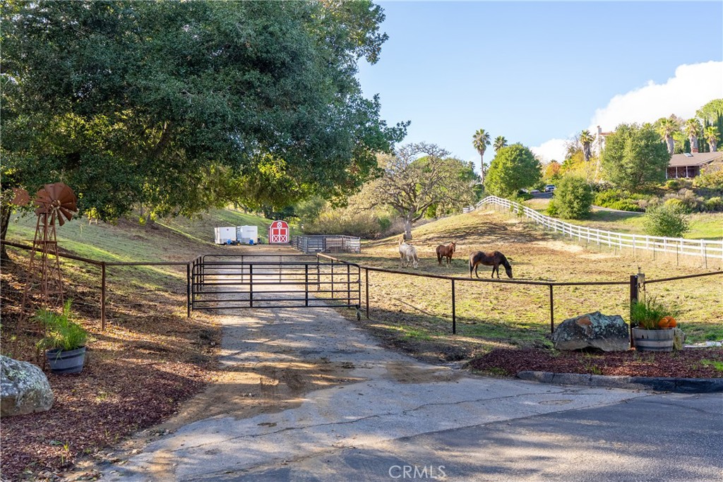 10844 Vista Atascadero Ca Atascadero, CA 93422 - Photo 62 of 74 Do you have horses or 4H projects?