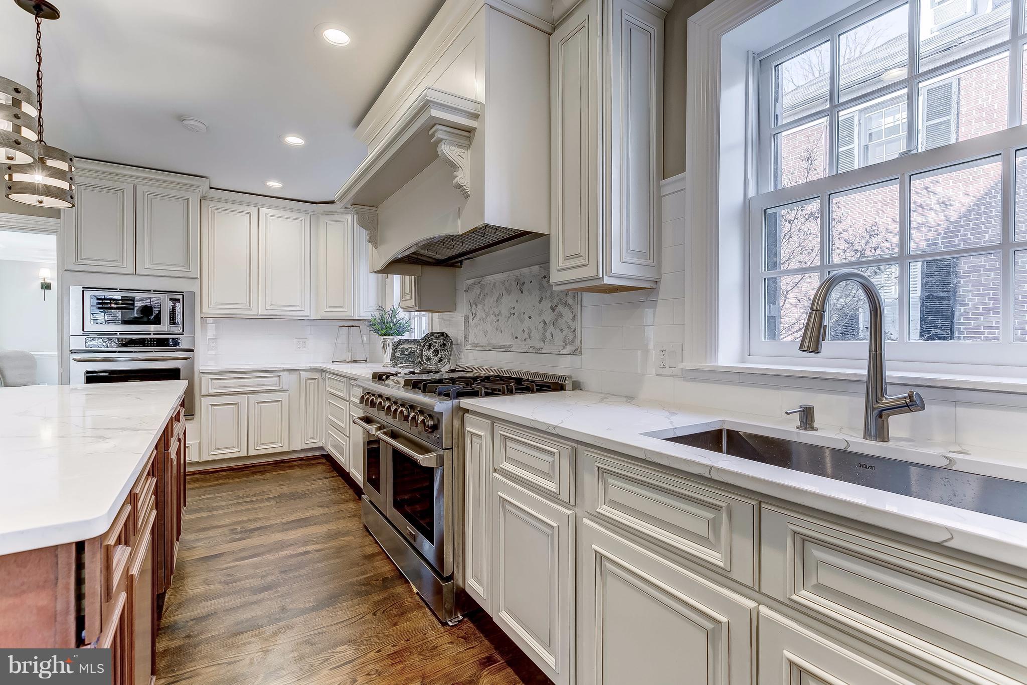 5315 Springlake Way Baltimore, MD 21212 - Photo 13 of 53 Kitchen