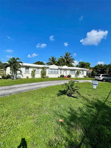 $2,650 | 2807 Polk Street, Hollywood, FL 33020