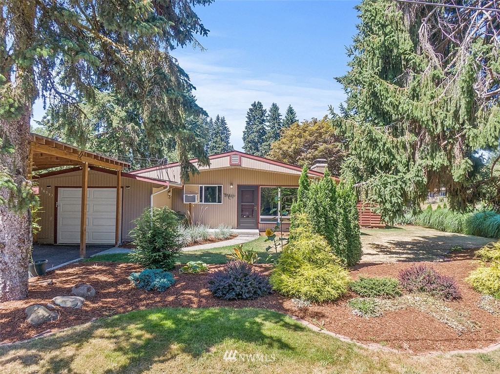 16337 Southeast 131st Place Renton, WA 98059 - Photo 1 of 27 Gallery Image 1