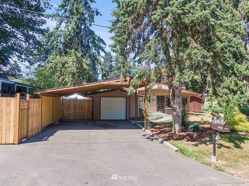 16337 Southeast 131st Place Renton, WA 98059 - Photo 2 of 27 Gallery Image 2