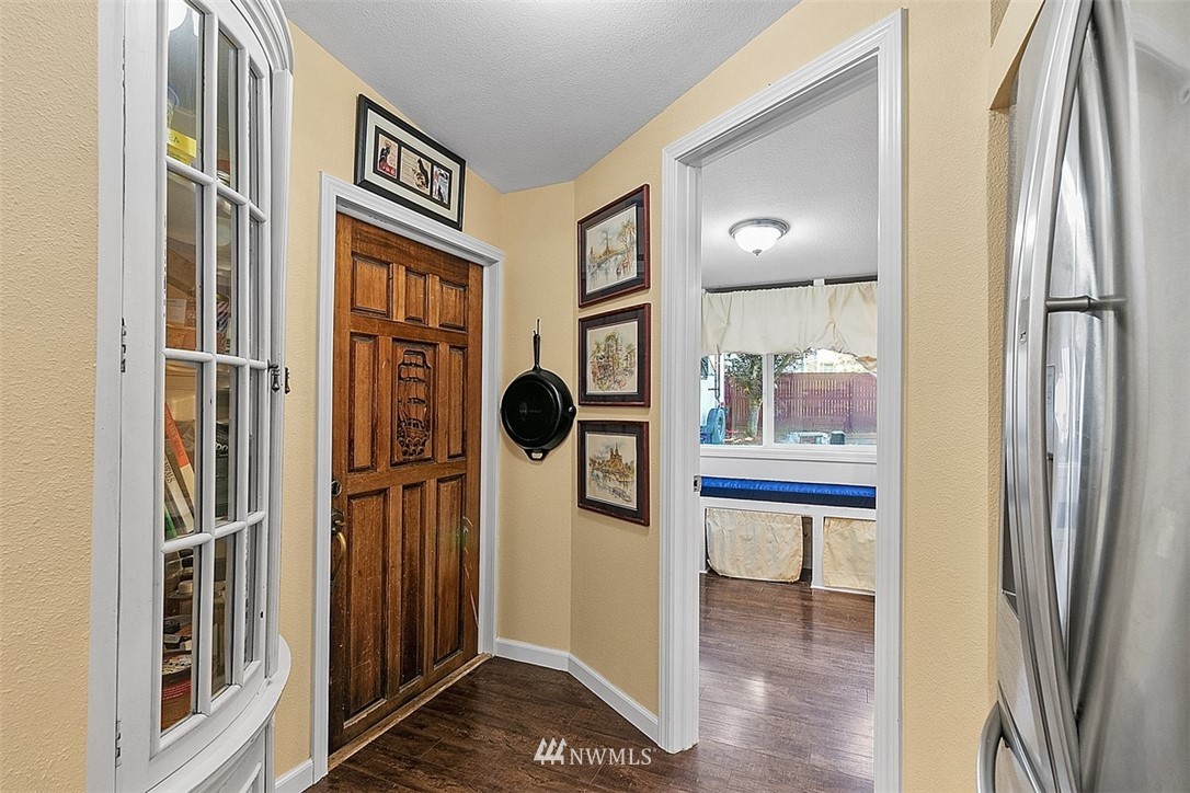 16337 Southeast 131st Place Renton, WA 98059 - Photo 12 of 27 Gallery Image 12