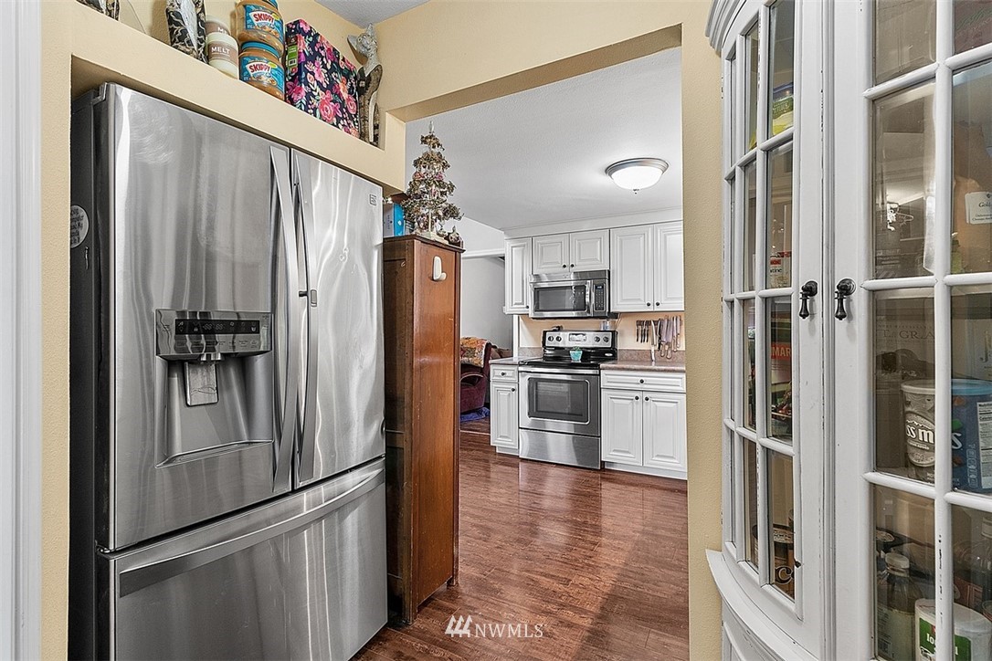 16337 Southeast 131st Place Renton, WA 98059 - Photo 13 of 27 Gallery Image 13