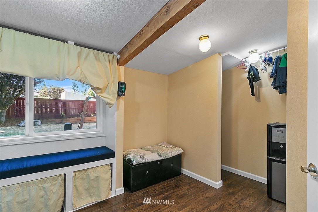 16337 Southeast 131st Place Renton, WA 98059 - Photo 14 of 27 Gallery Image 14