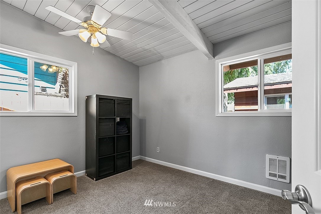 16337 Southeast 131st Place Renton, WA 98059 - Photo 20 of 27 Gallery Image 20