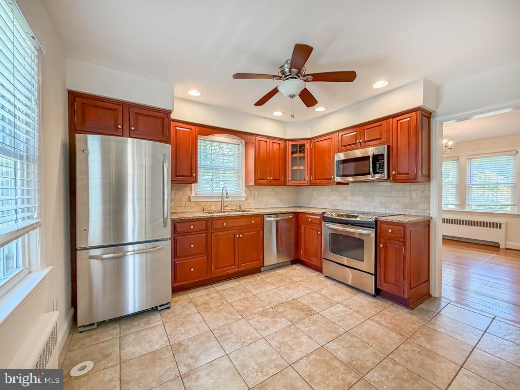 1237 Pine Grove Road Yardley, PA 19067 - Photo 12 of 43