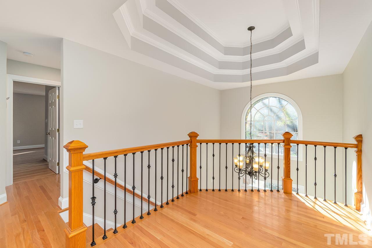 3908 Westwood Place Raleigh, NC 27613 - Photo 17 of 30 Upstains landing