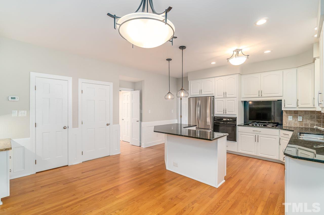 3908 Westwood Place Raleigh, NC 27613 - Photo 10 of 30