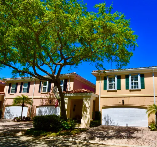 $490,000 | 67 Tall Oaks Circle, Tequesta, FL 33469