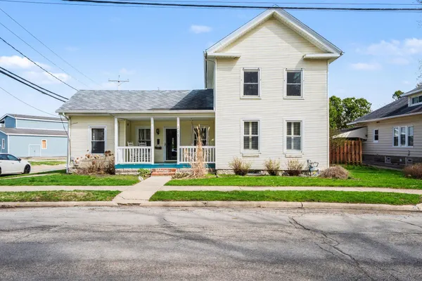 $244,900 | 201 South Oak Street, Buchanan, MI 49107