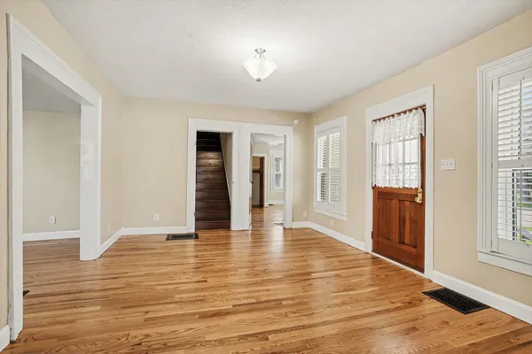 $244,900 | 201 South Oak Street, Buchanan, MI 49107