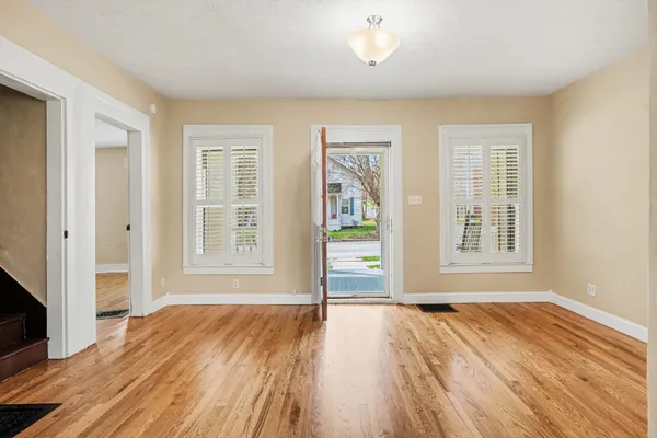 $244,900 | 201 South Oak Street, Buchanan, MI 49107