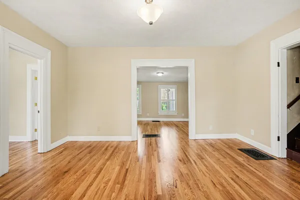 $244,900 | 201 South Oak Street, Buchanan, MI 49107