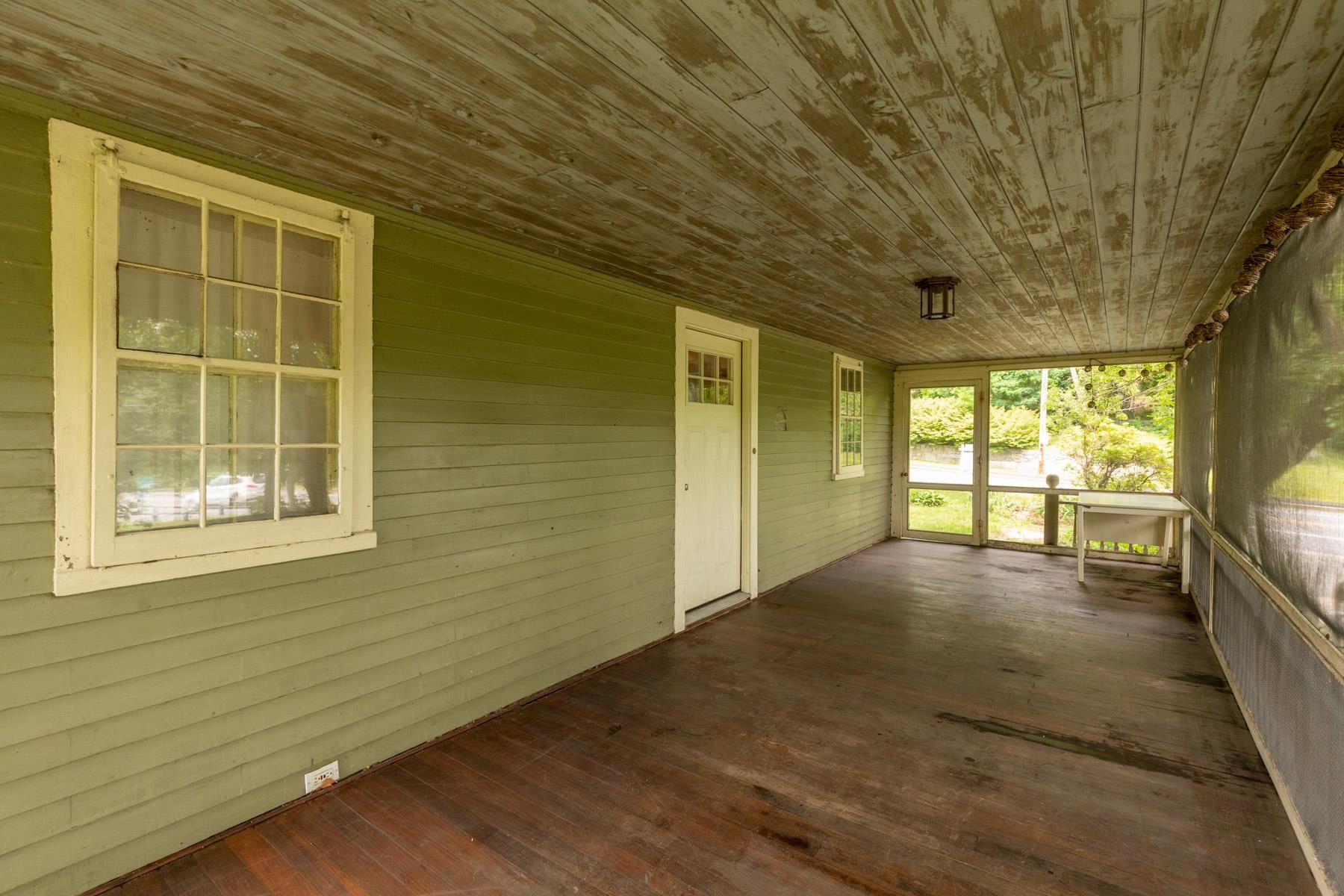 14 Newmarket Road Durham, NH 03824 - Photo 3 of 18