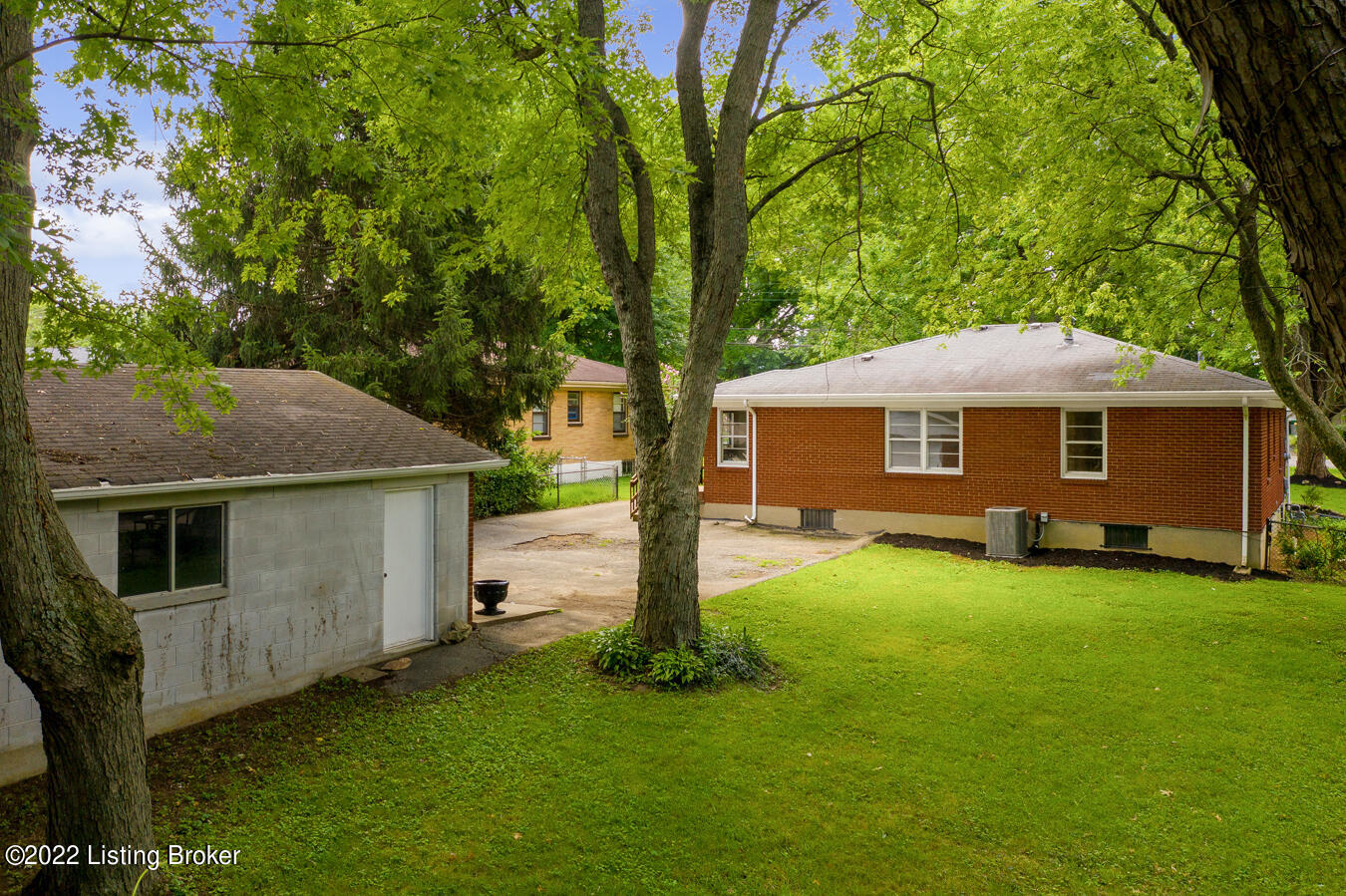 5253 Maryman Road Louisville, KY 40258 - Photo 31 of 31 17
